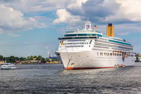 航船摄影照片_在斯德哥尔摩大巡航船极光