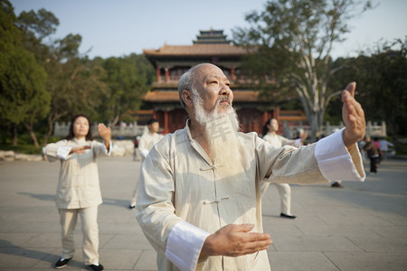 浓度摄影照片_中国练太极