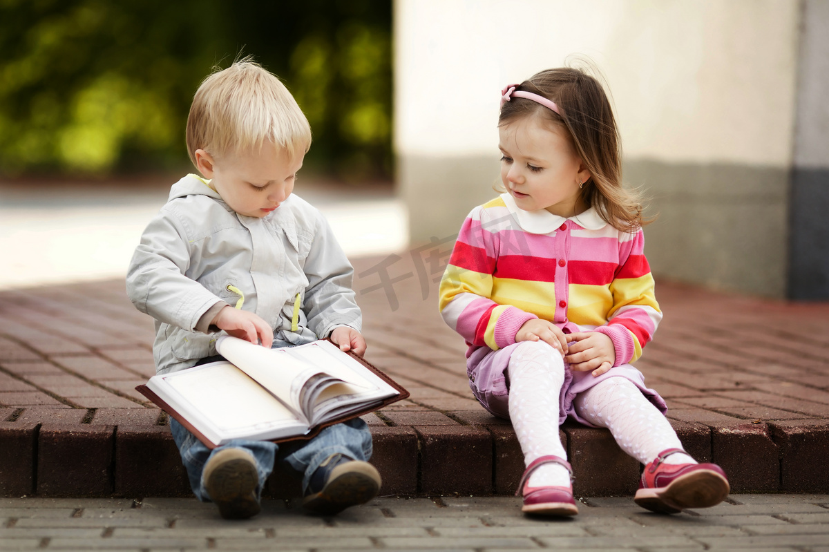 在阅读时，如何提高孩子的专注力？ - 知乎