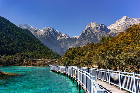 云南背景摄影照片_中国云南丽江玉龙雪山、玉龙山、玉龙雪山.