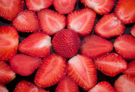 红色新鲜草莓背景