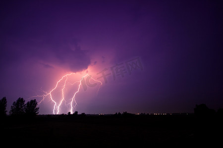 闪电磁吸特效摄影照片_云和雷雨闪电和风暴