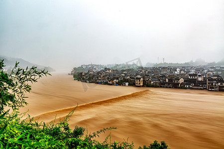 洪水早晨房屋山城流动摄影图配图