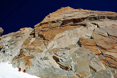 运动夏摄影照片_攀岩运动，勃朗峰，夏莫尼克斯，法国