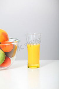 杯果汁摄影照片_一杯果汁的特写镜头