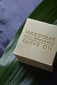 天然橄榄油肥皂条特写