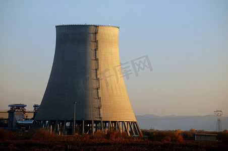 核电站冷却塔的景观