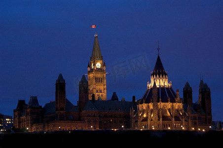 加拿大夜景&锐利；S议会大厦。