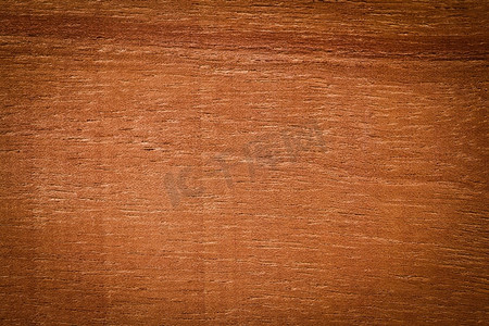 污迹斑斑的旧木板。暗色背景