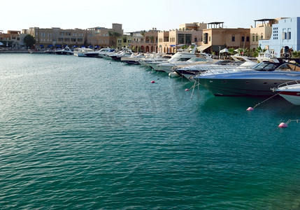 埃及古纳的游艇停泊处