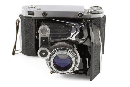 白色背景隔离的旧折叠式相机