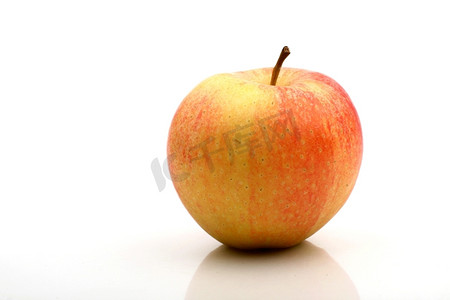 一个白色背景上孤立的苹果