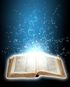 魔法书,里面有光十字架打火机