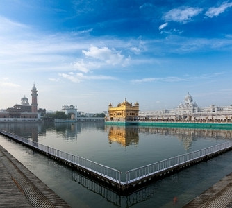 锡克教古尔杜拉金庙(Harmandir Sahib)。阿姆利则，旁遮普，印度