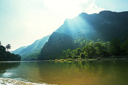 老挝的热带河流