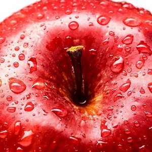 湿红美味的苹果特写镜头