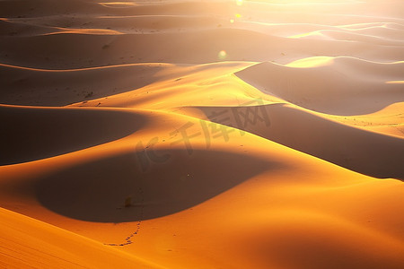 沙漠黄昏摄影照片_撒哈拉沙漠