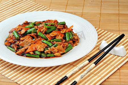 中国菜蔬菜摄影照片_中国菜。红豆沙炸鸡