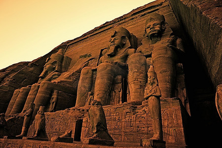 拉美西斯二世巨像拉美西斯二世阿布辛贝尔神庙联合国教科文组织世界遗产埃及