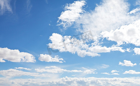 高端大气蓝色素材摄影照片_白云蓝天