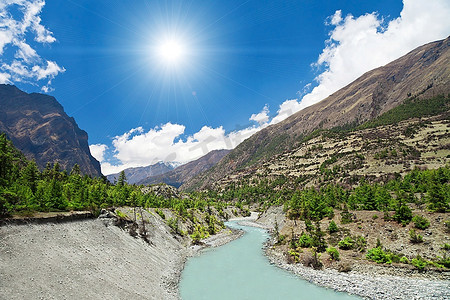 素描天安门摄影照片_尼泊尔安纳普尔纳地区喜马拉雅山的美丽风景