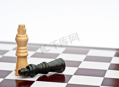 国际象棋摄影照片_国际象棋战略战术在商业领域概念中的应用