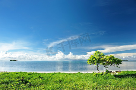 菲律宾偏远岛屿美丽的荒野海滩