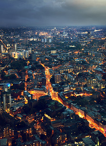 圆点碎片摄影照片_晚上伦敦，碎片，英国为视角