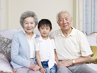 爷爷奶奶和孙子