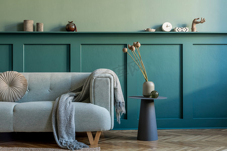 家具海报绿色摄影照片_舒适时尚沙发的现代绿色室内设计