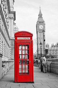 红色电话亭和伦敦大笨钟
