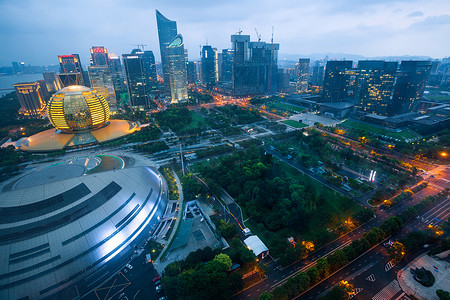 2016年8月11日, 中国东部浙江省杭州市钱江新城高层建筑夜景