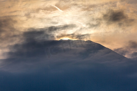 冬季山中湖富士钻石山落日