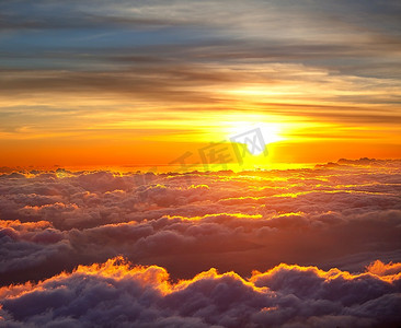 夏威夷哈雷阿卡拉的日落场景