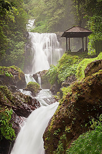 巴厘岛上的美丽瀑布