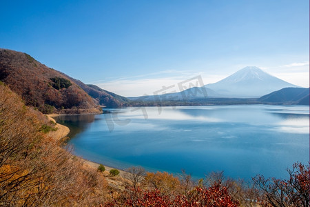 日本山梨市的富士富士山，有本州湖