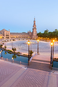 西班牙塞维利亚西班牙广场西班牙广场黄昏时分