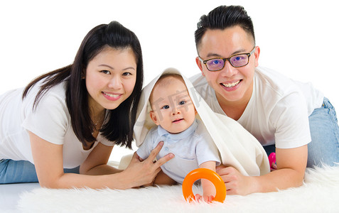 亚洲父母与婴儿
