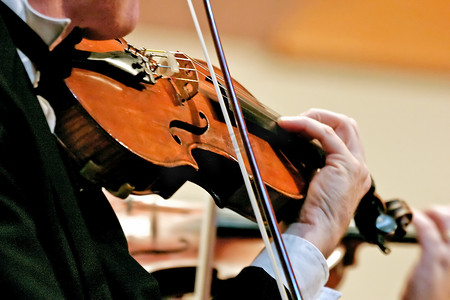 小提琴中提琴摄影照片_交响乐小提琴