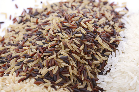 血糖指数摄影照片_Raw gluten-free rice cereal ingredient.