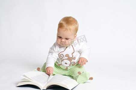 宝宝读书