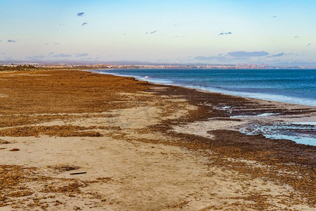 海上景观，风暴过后的海岸。San Pedro del Pinatar，穆尔西亚西班牙Sea landscape，San Pedro del Pinatar，西班牙