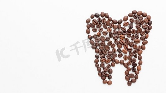 具有复制空间的齿形咖啡豆