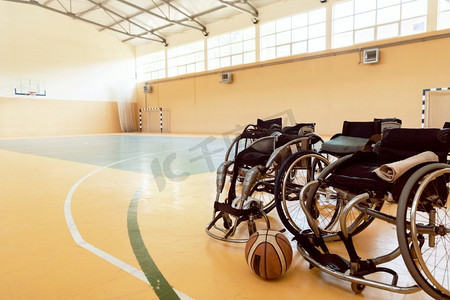 残障人士康复摄影照片_西德人、残疾人、康复、篮球