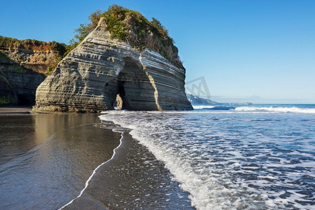 Unusual Cathedral Cove，科罗曼德半岛，新西兰