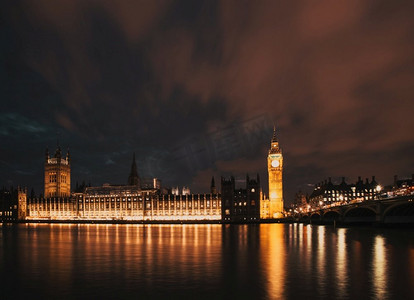 英国伦敦大本钟摄影照片_伦敦大本钟和威斯敏斯特宫的夜晚