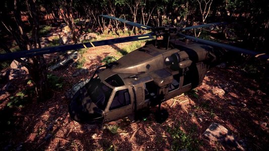 部队摄影照片_军用直升机在深丛林