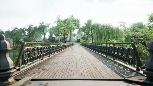 夏天公园里的老桥