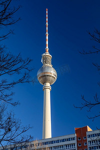 柏林电视塔，柏林Fernsehturm反对蓝天，柏林，德国
