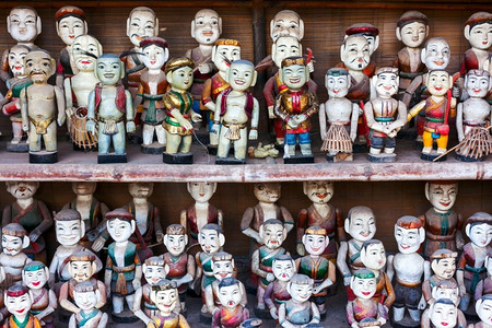 木偶戏摄影照片_越南水上木偶表演玩偶。越南。越南木偶戏玩偶。越南